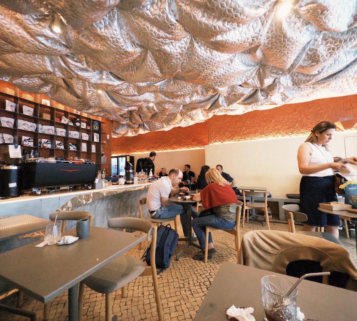 Interior of The Folks Сhiado - Specialty Coffee, Breakfast & Brunch, specialty coffee shop in Lisbon