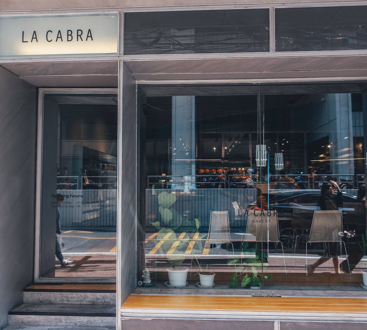 La Cabra Bakery specialty coffee shop in Bangkok - photo 9