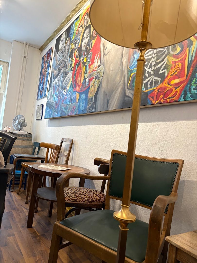 CoffeinCentrale, Kaffee-und Kunsthaus, Rösterei specialty coffee shop in Berlin - photo 3