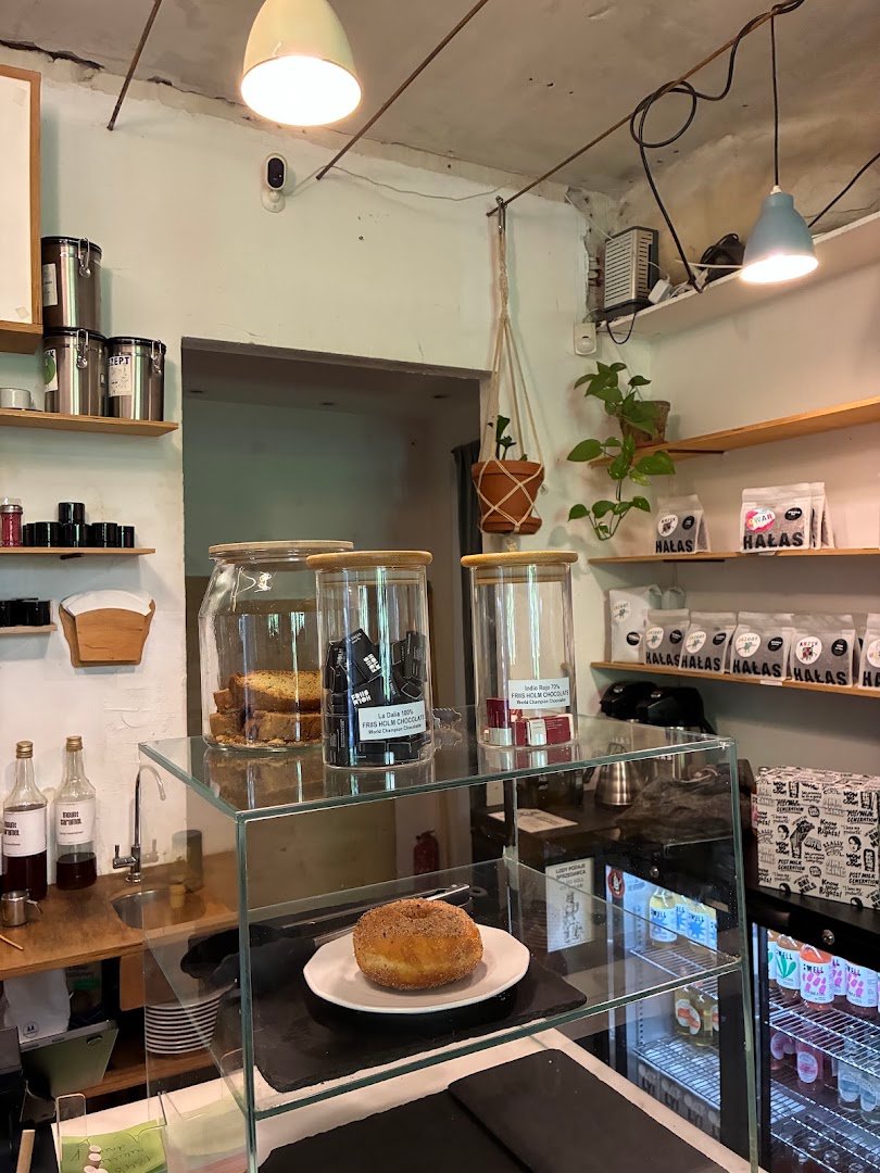 Interior of HAŁAS Coffee+Vinyl, specialty coffee shop in Warsaw
