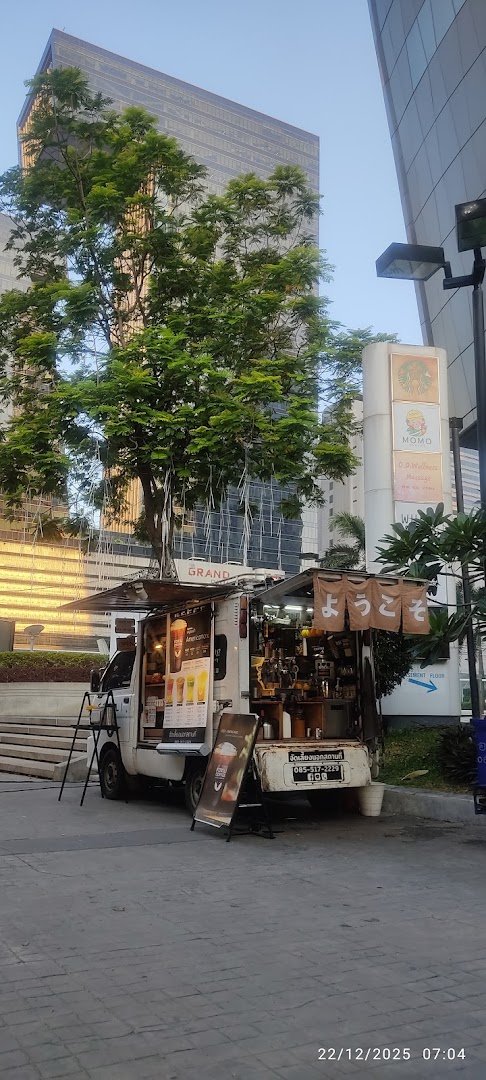 FOXILI COFFEE specialty coffee shop in Bangkok - photo 7