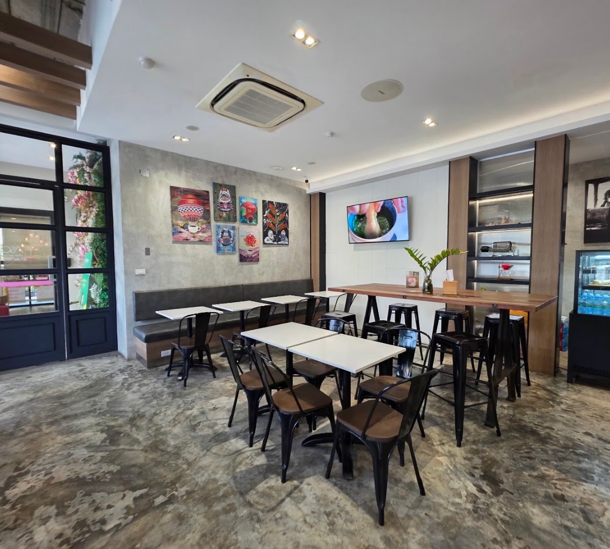 Aso Coffee Roasters specialty coffee shop in Bangkok - photo 3