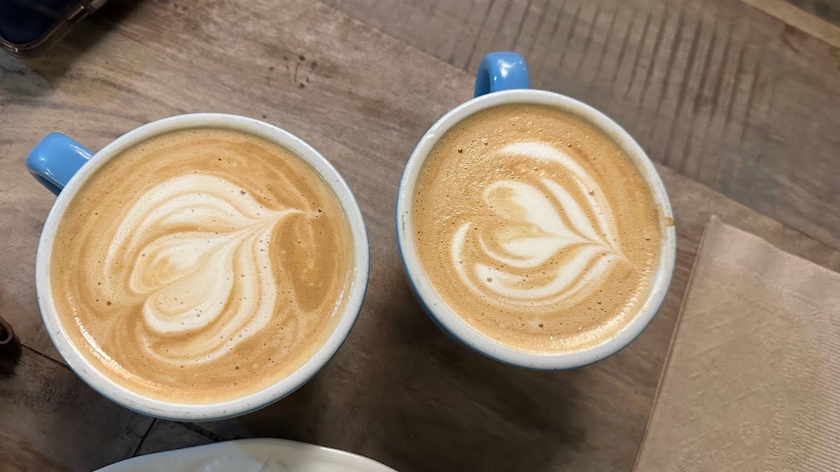 The Chipped Cup specialty coffee shop in New York - photo 3