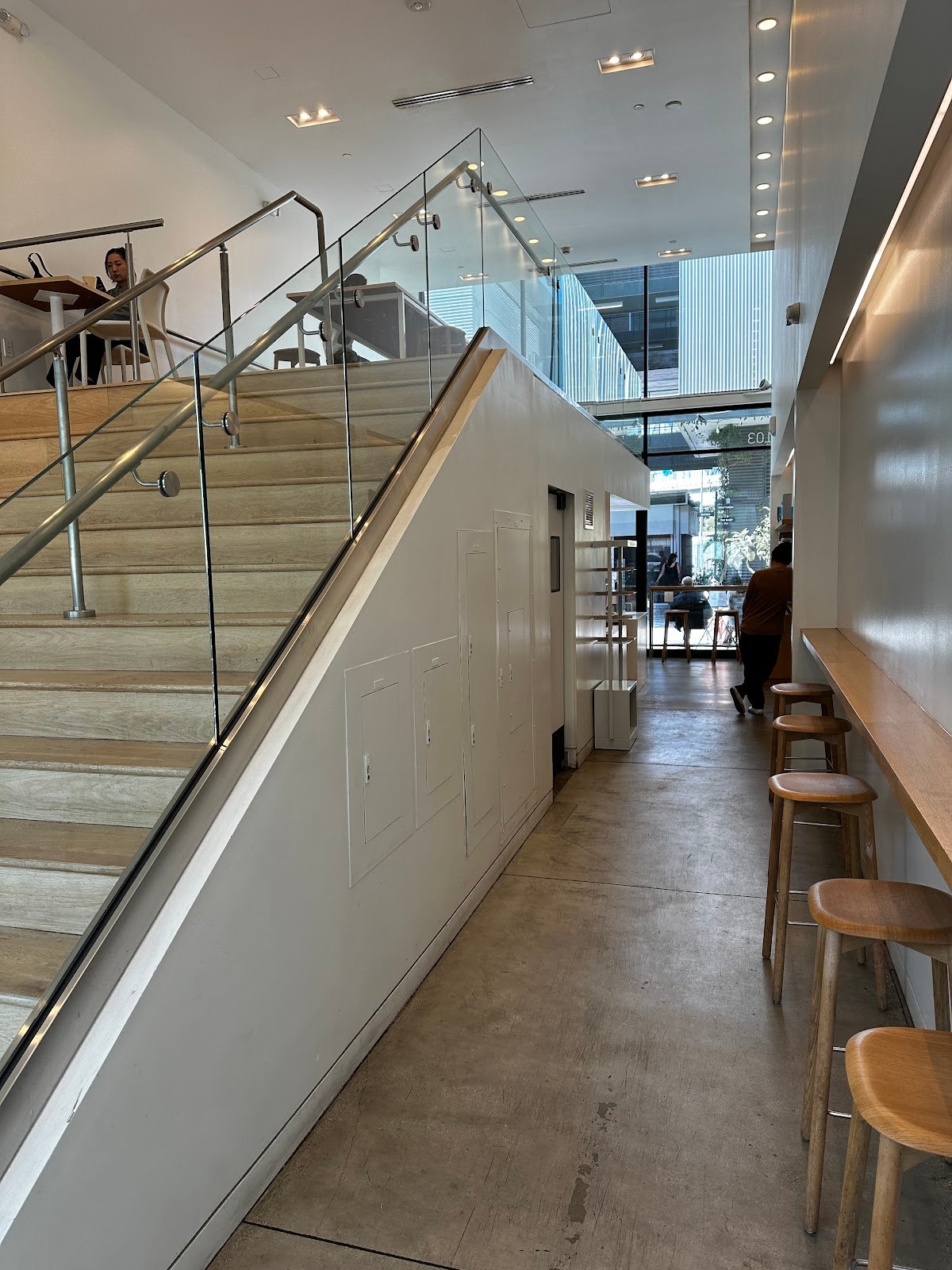 Blue Bottle Coffee specialty coffee shop in Los Angeles - photo 4