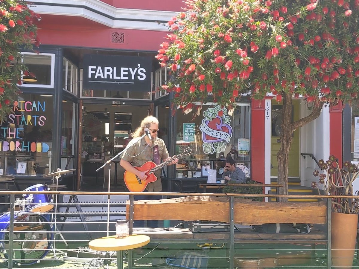 Farley's Coffeehouse specialty coffee shop in San Francisco - photo 12