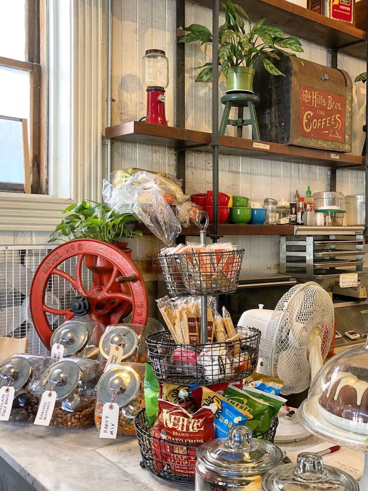 Farley's Coffeehouse specialty coffee shop in San Francisco - photo 7