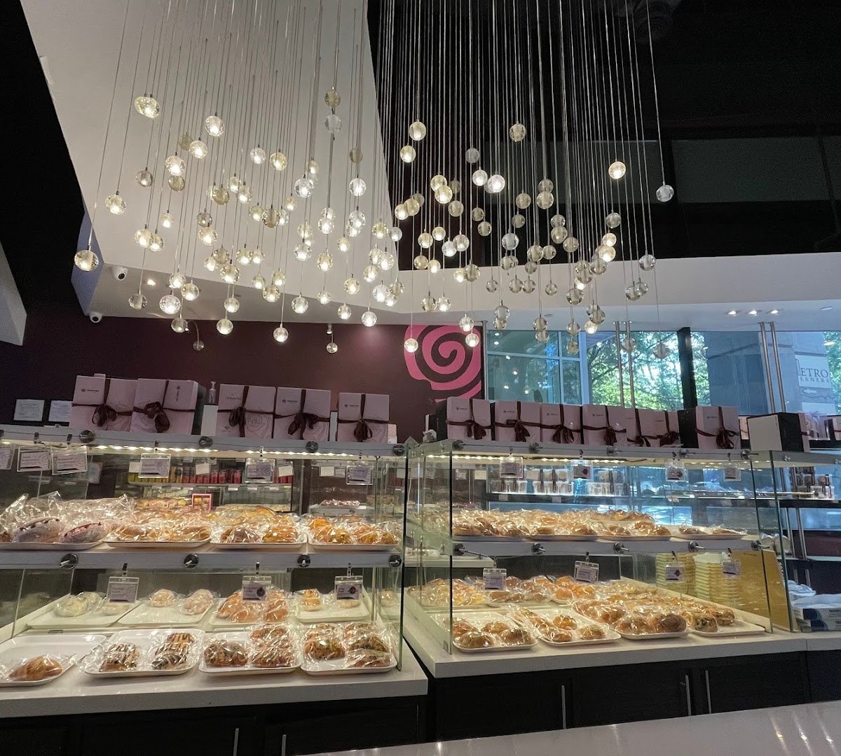 Sweet Hut Bakery & Cafe specialty coffee shop in Atlanta - photo 9
