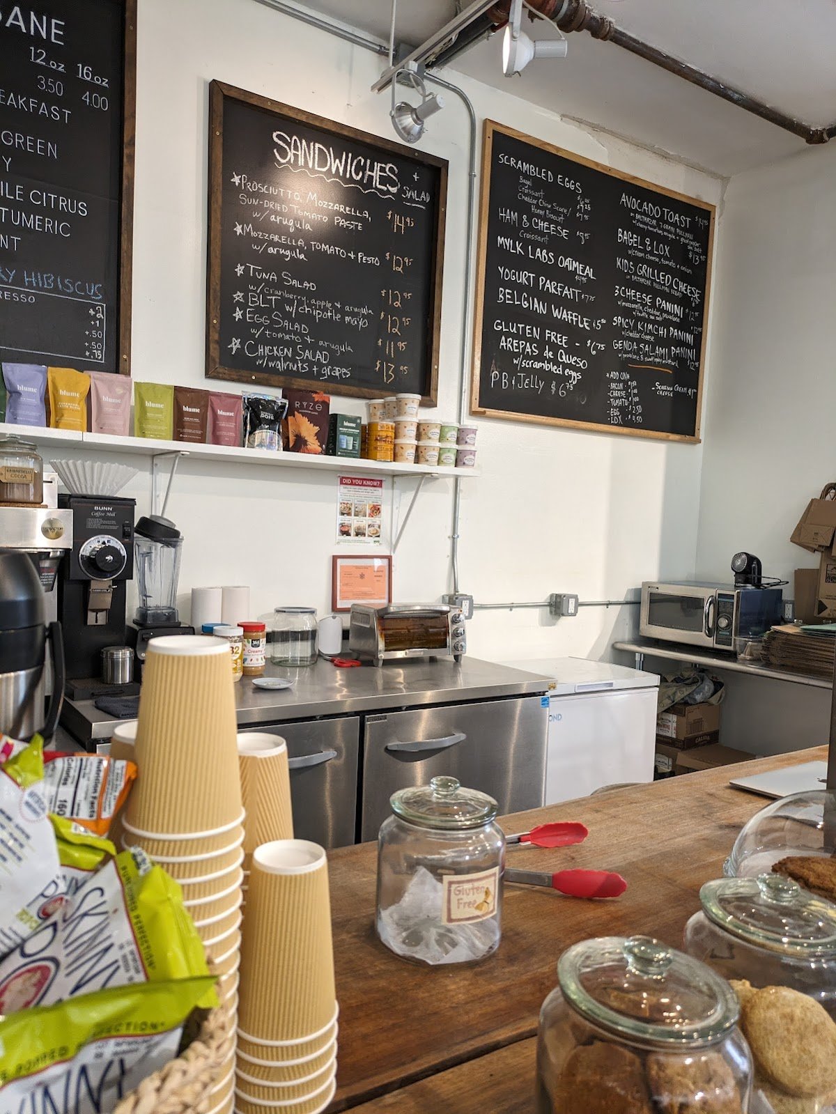 La Colombe specialty coffee shop in New York - photo 3