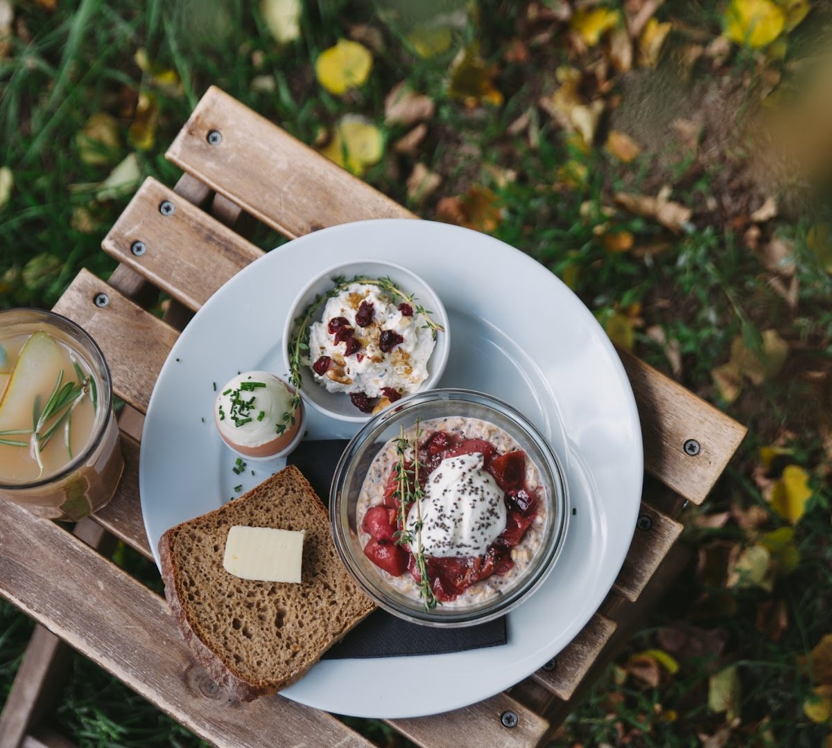 Food at Café Jen, specialty coffee shop in Prague