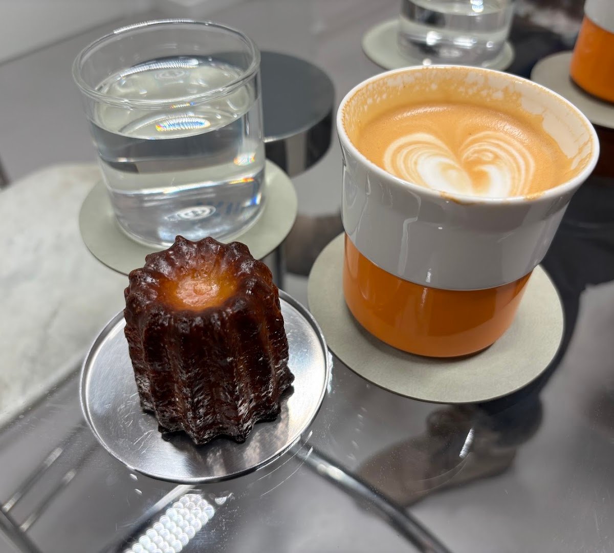 April Coffee Store & Showroom specialty coffee shop in Copenhagen - photo 7
