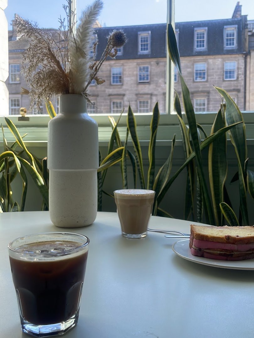 Coffee at Mayvn Cafe, specialty coffee shop in Edinburgh