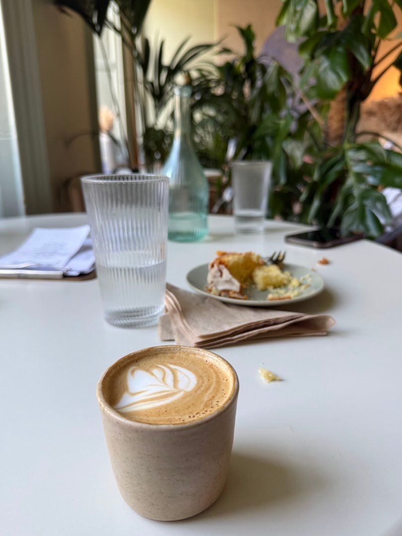 Coffee at Mayvn Cafe, specialty coffee shop in Edinburgh