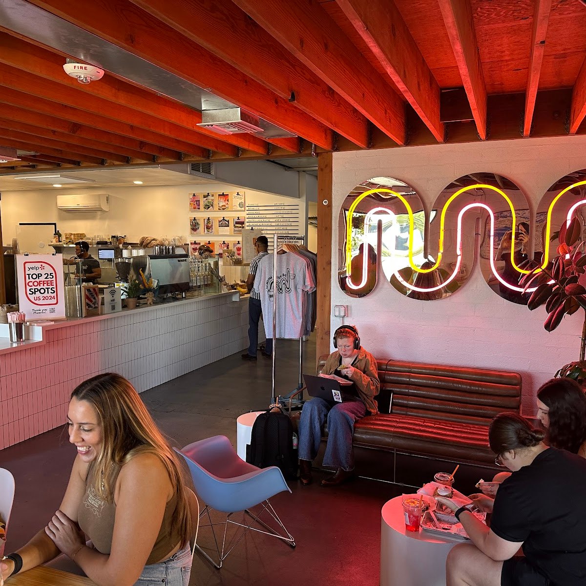 Window Coffee Bar specialty coffee shop in Phoenix - photo 6