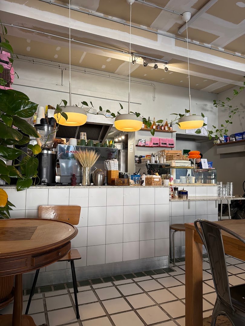Interior of The Layers, specialty coffee shop in Lisbon