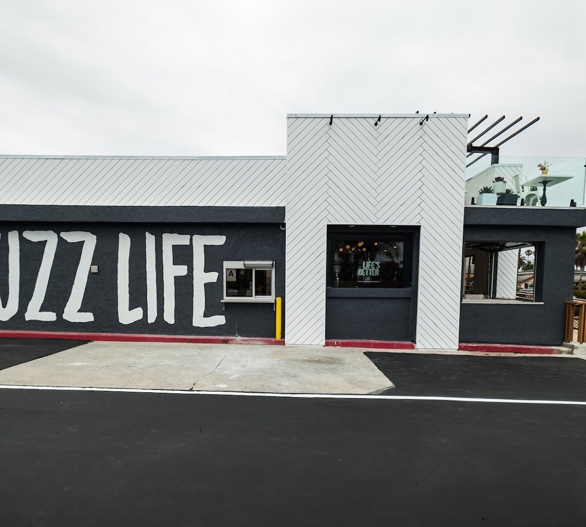 Storefront of Better Buzz Coffee Pacific Beach Grand, specialty coffee shop in San Diego