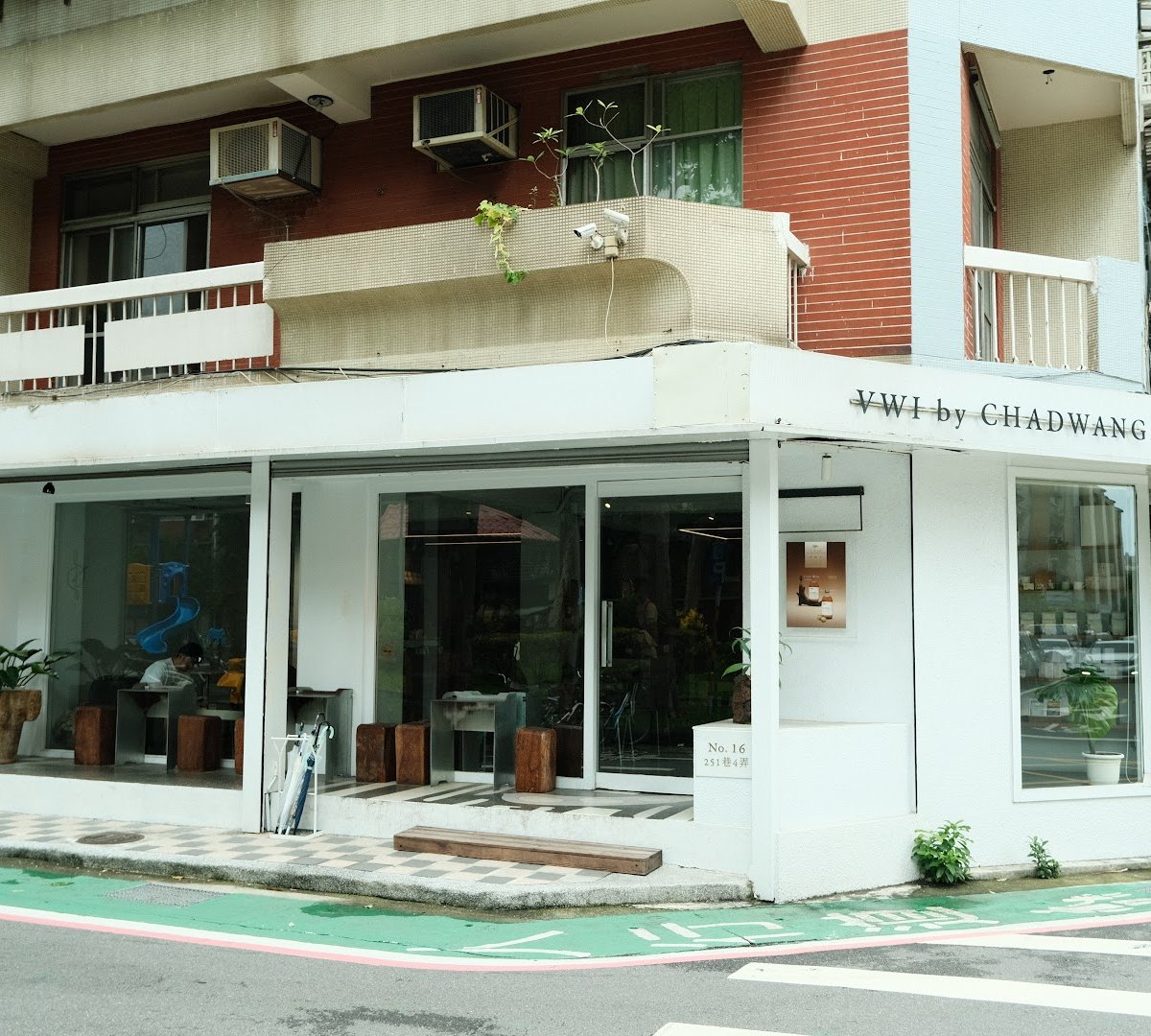 VWI BY CHADWANG specialty coffee shop in Taipei - photo 5
