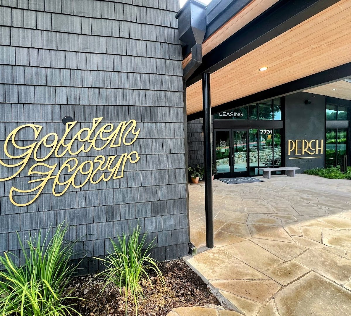 Golden Hour Cafe & Wine Bar specialty coffee shop in Austin - photo 9