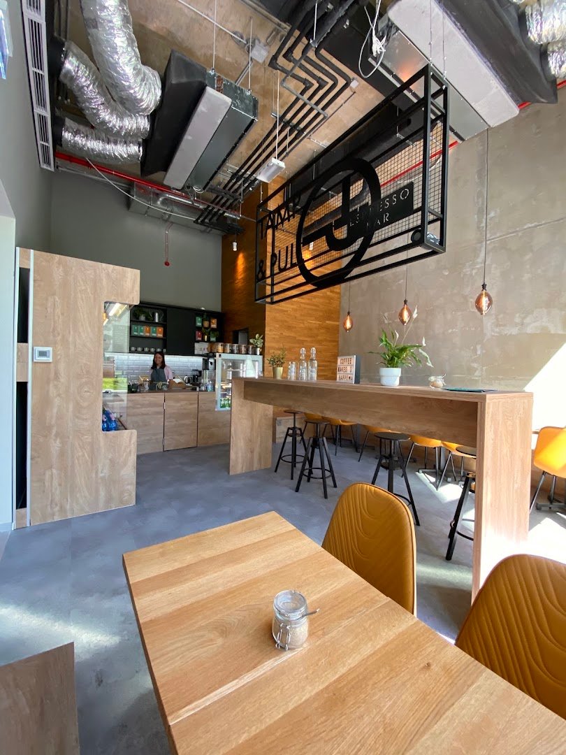 Tamp & Pull Espresso Bar Nordic Light specialty coffee shop in Budapest - photo 3