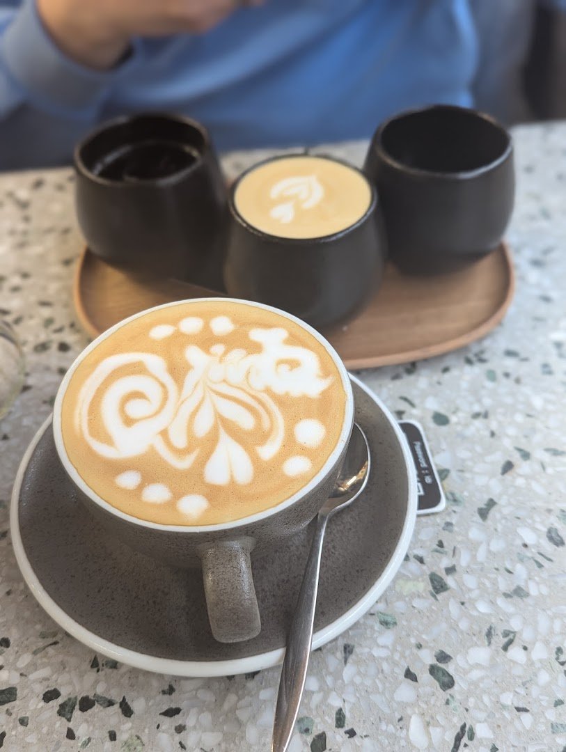Back in Black specialty coffee shop in Paris - photo 8