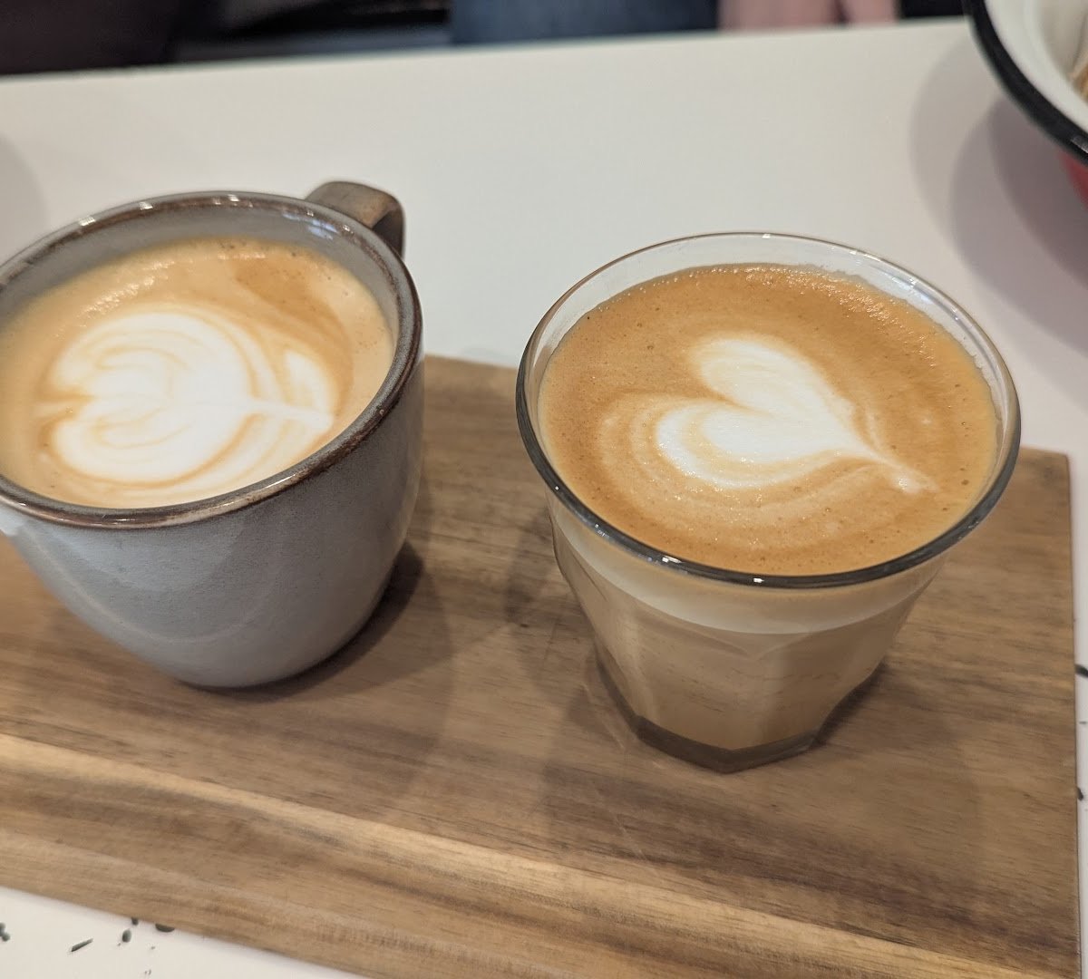 Wömbat Bagel specialty coffee shop in Budapest - photo 3
