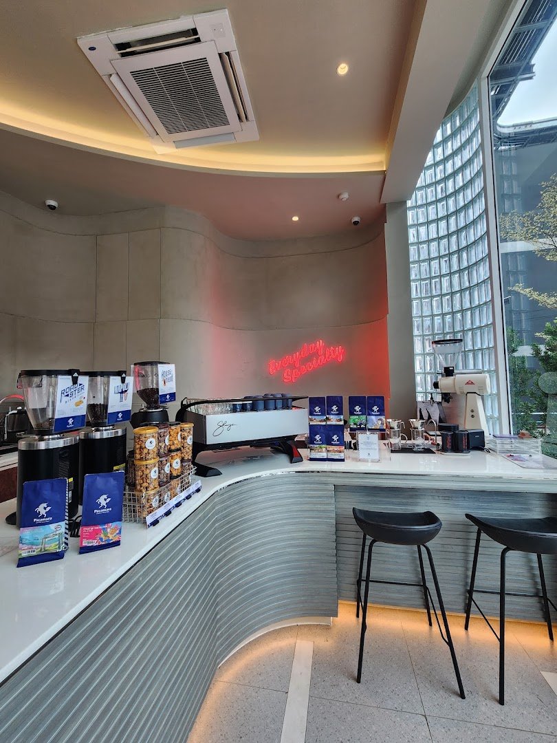 Pacamara Coffee Roasters Gump’s Cross พาคามาร่า คอฟฟี่ โรสเตอร์ กั๊มพ์ ครอส specialty coffee shop in Bangkok - photo 4