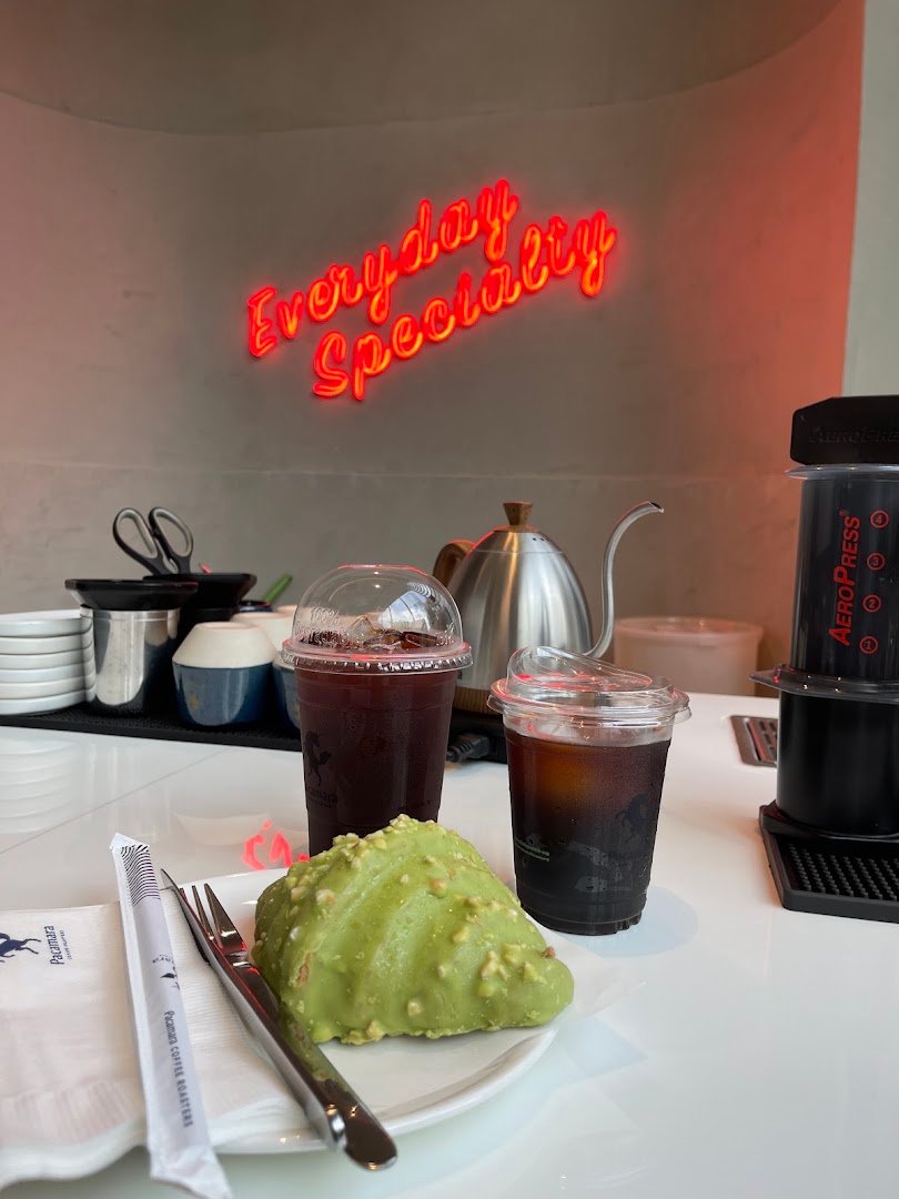 Pacamara Coffee Roasters Gump’s Cross พาคามาร่า คอฟฟี่ โรสเตอร์ กั๊มพ์ ครอส specialty coffee shop in Bangkok - photo 5