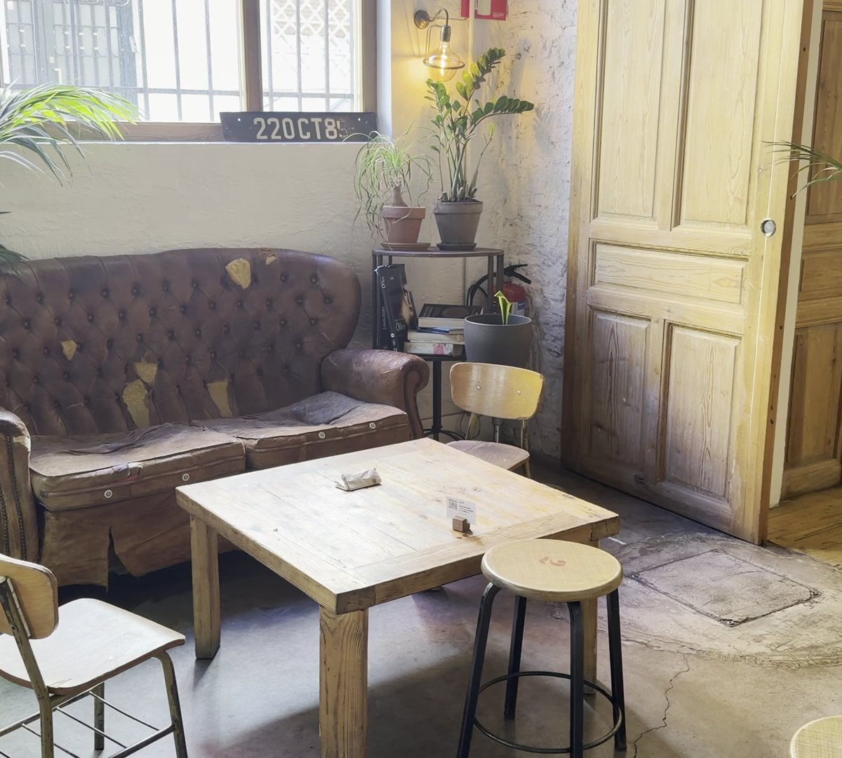 Monkee Koffee specialty coffee shop in Madrid - photo 3