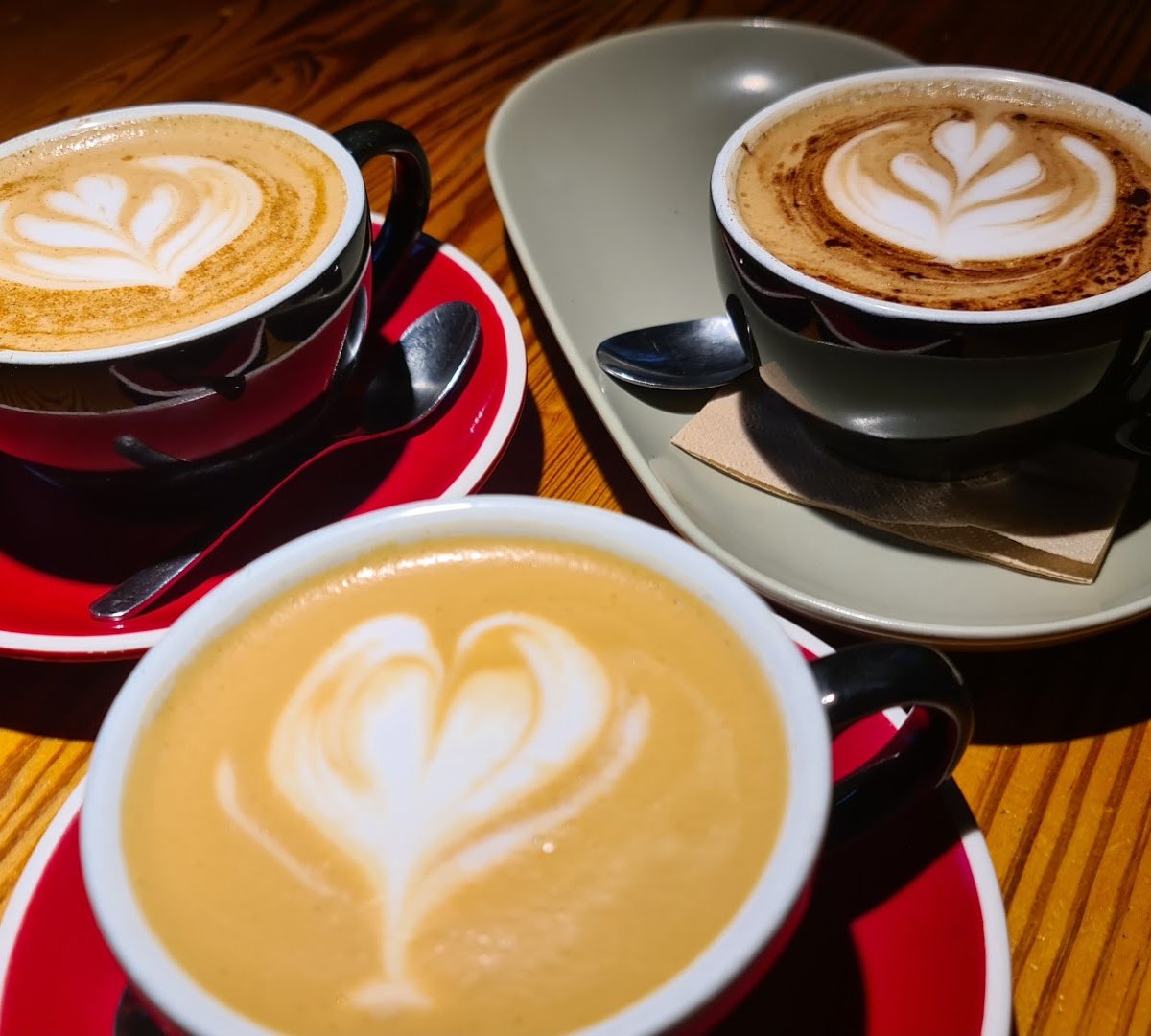Monkee Koffee specialty coffee shop in Madrid - photo 4