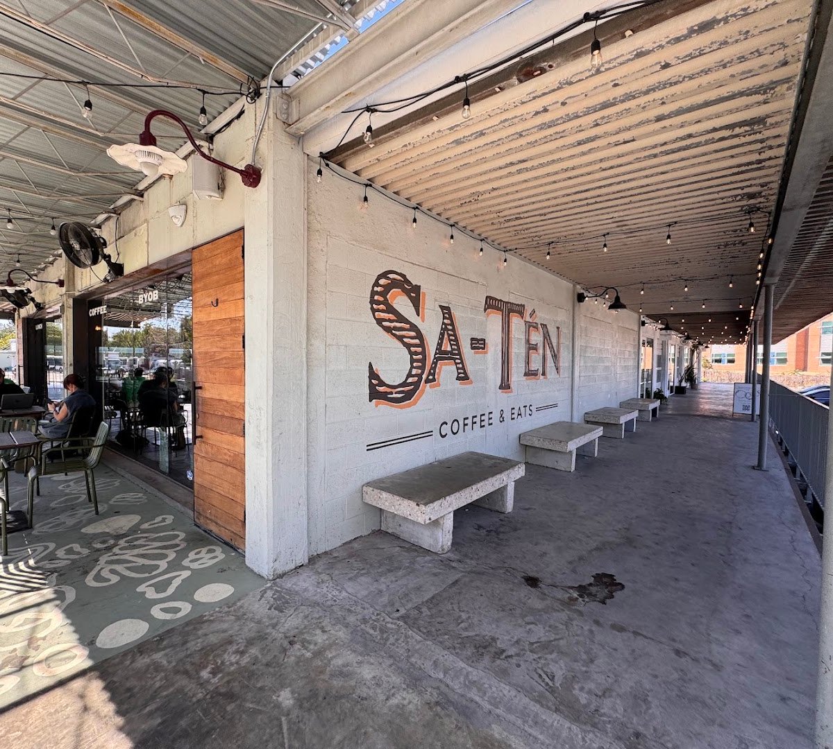 Sa-Tén @ Canopy specialty coffee shop in Austin - photo 4