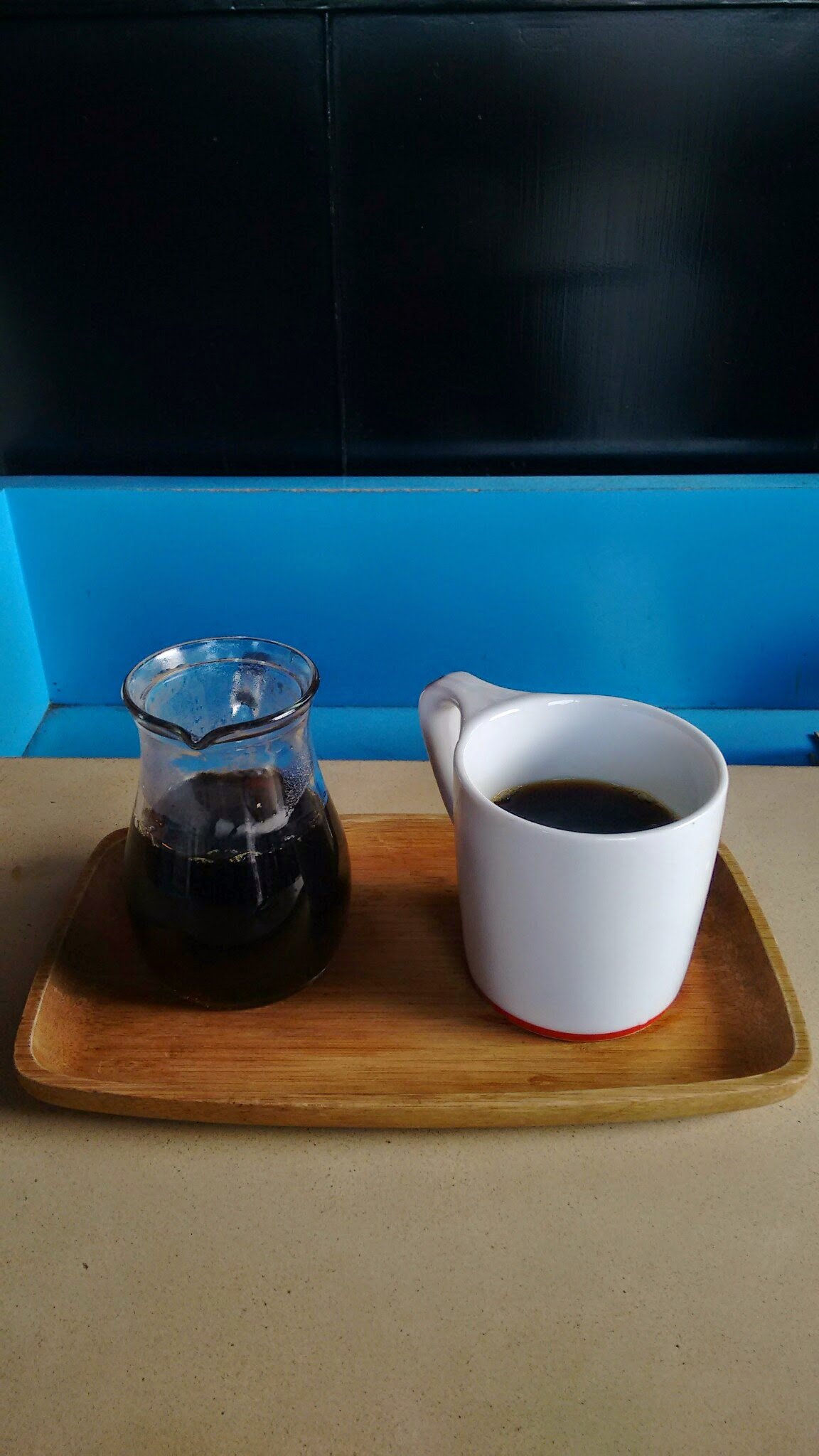 Intelligentsia Coffee Silver Lake Coffeebar specialty coffee shop in Los Angeles - photo 13