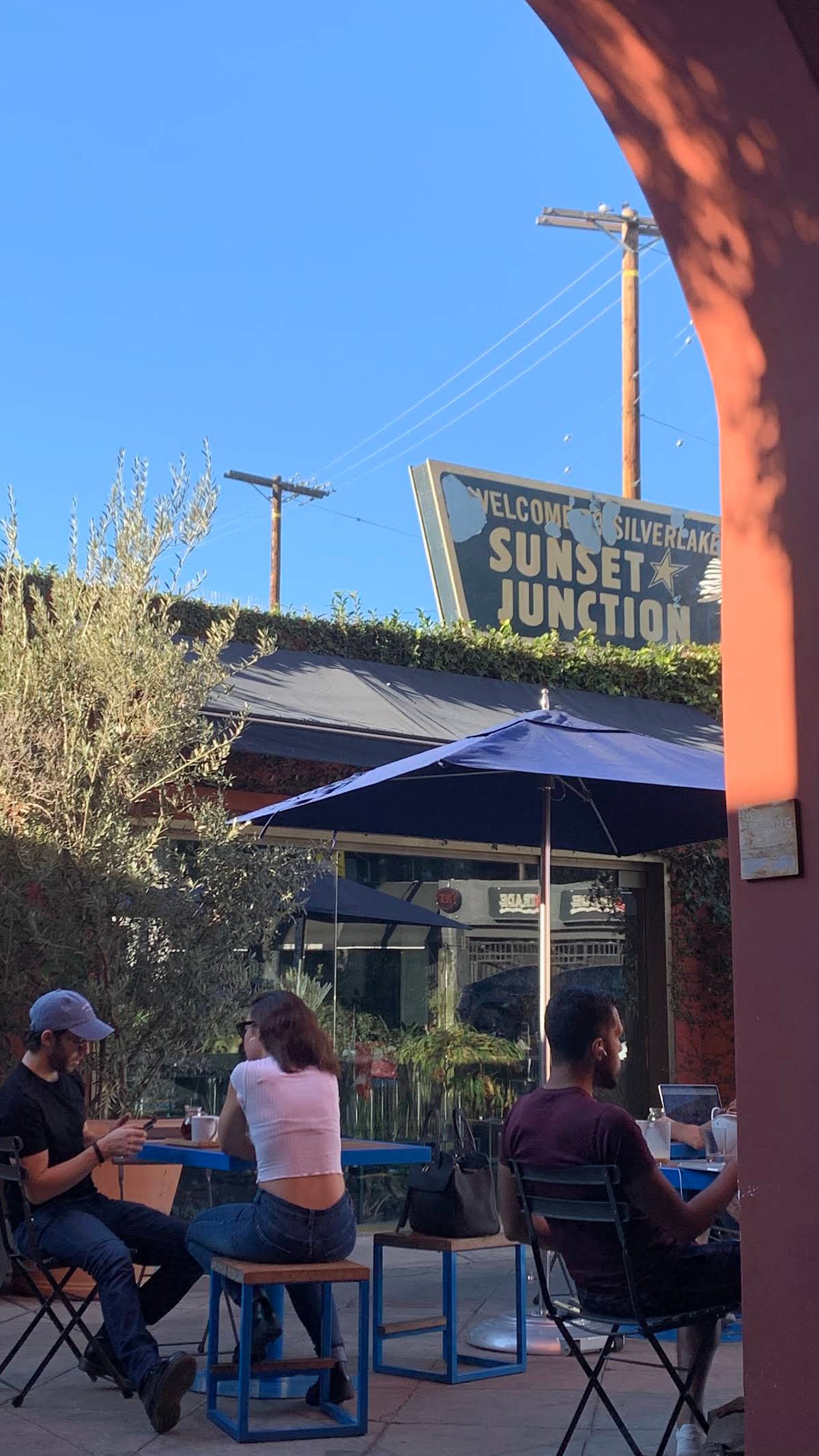 Intelligentsia Coffee Silver Lake Coffeebar specialty coffee shop in Los Angeles - photo 7