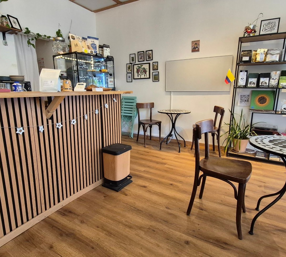 Interior of Don Joaco | Coffeefarm | Coffeebike | Coffeeshop | Coffee Roasters, specialty coffee shop in Vienna