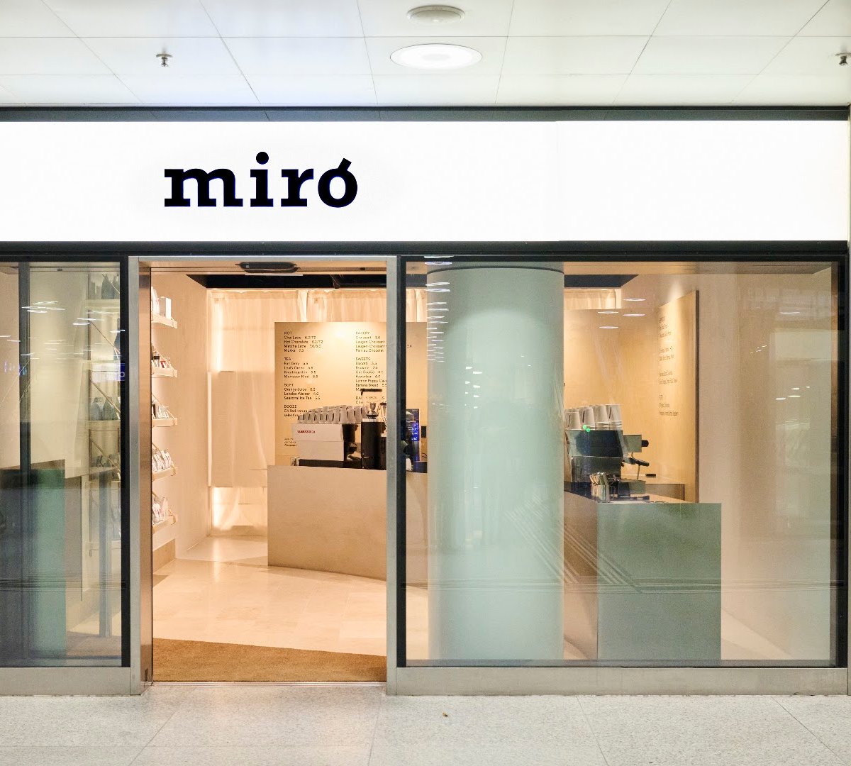 Storefront of miró Passage Sihlquai, specialty coffee shop in Zurich