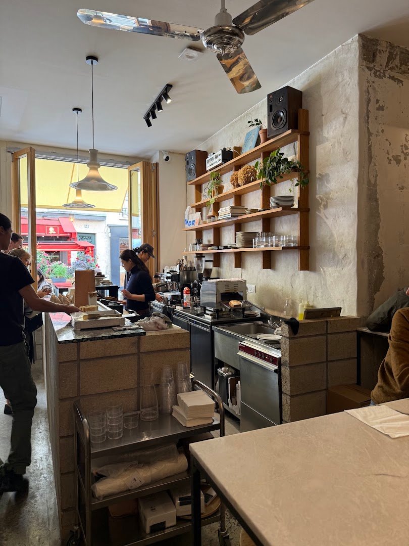 Benchy specialty coffee shop in Paris - photo 8