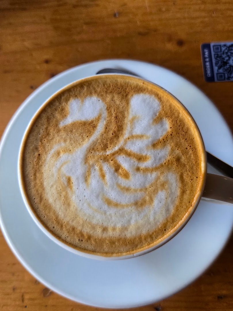 Kelet Kávézó és Galéria specialty coffee shop in Budapest - photo 7