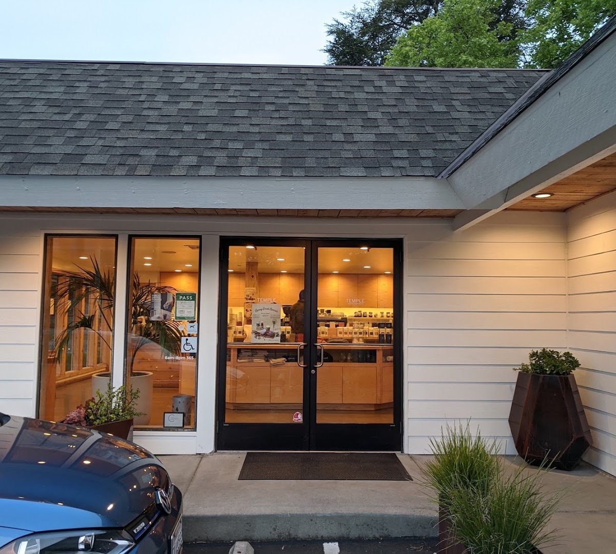 Storefront of Temple Coffee, specialty coffee shop in Sacramento