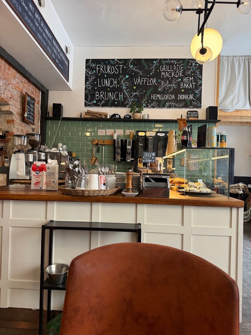 Interior of Leonardos Kafferosteri, specialty coffee shop in Stockholm