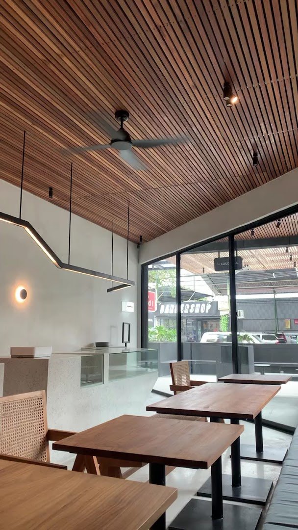 Ba Koudelka specialty coffee shop in Bali - photo 3