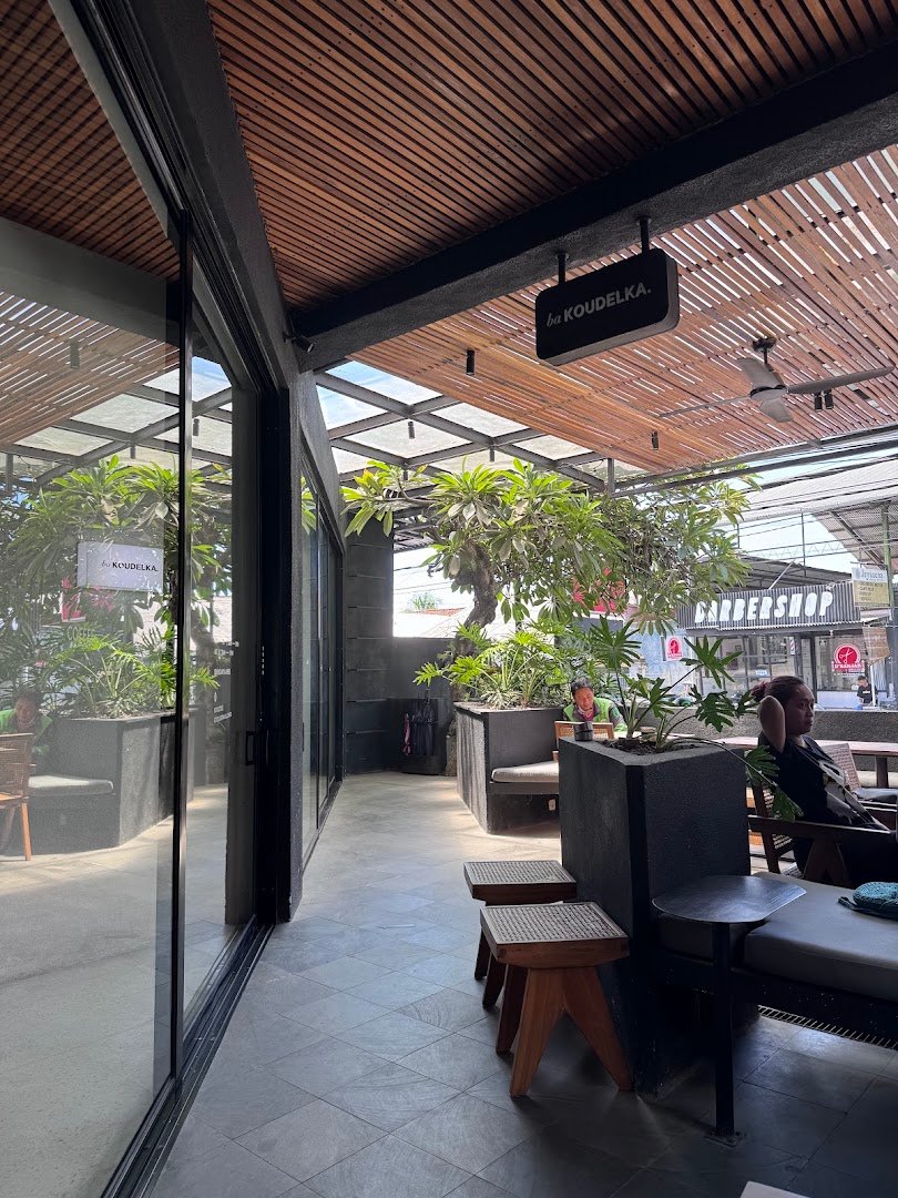 Ba Koudelka specialty coffee shop in Bali - photo 5
