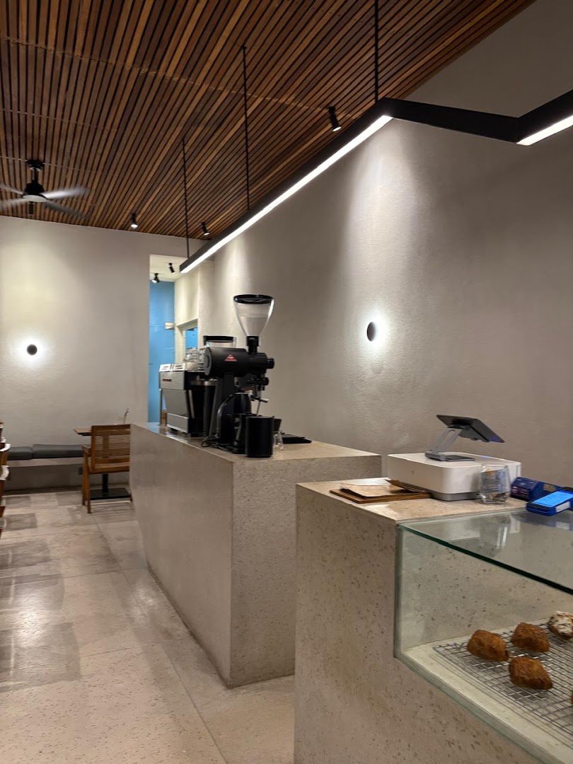 Ba Koudelka specialty coffee shop in Bali - photo 6