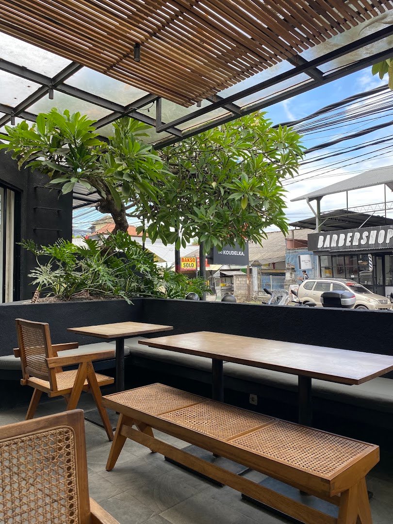 Ba Koudelka specialty coffee shop in Bali - photo 8