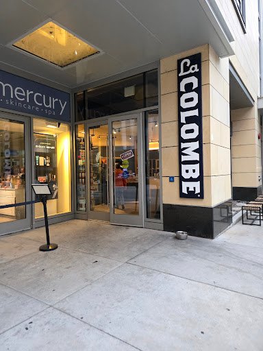 La Colombe Coffee Workshop specialty coffee shop in Chicago - photo 9