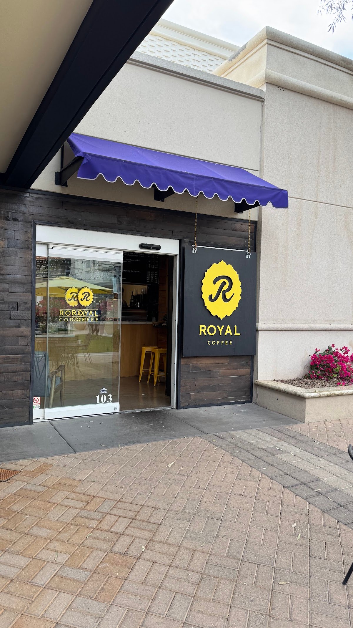 Royal Coffee specialty coffee shop in Phoenix - photo 5