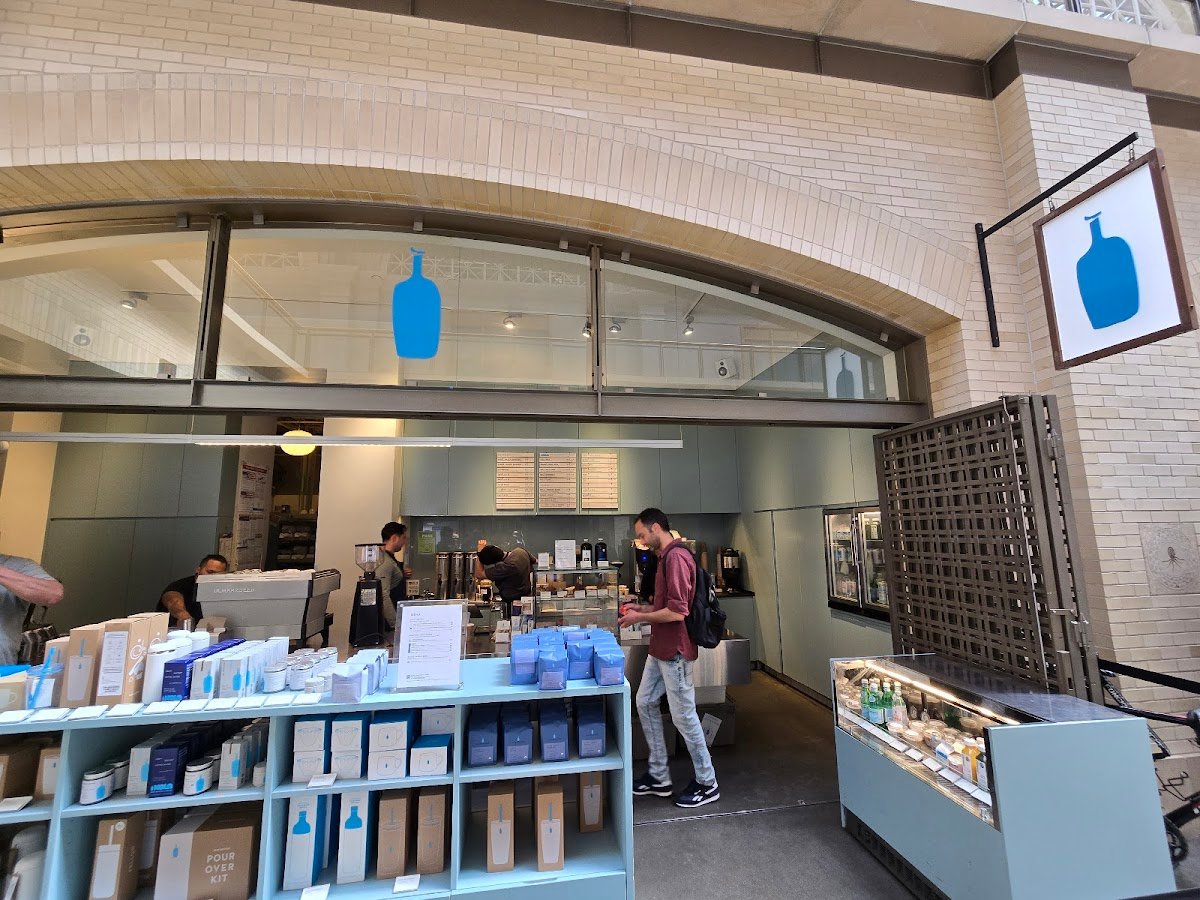 Blue Bottle Coffee specialty coffee shop in San Francisco - photo 3