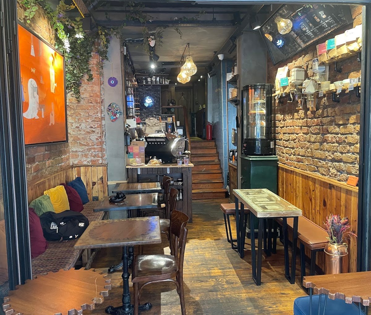 Gramaj Coffee • Roastery • Food • Chill specialty coffee shop in Istanbul - photo 4