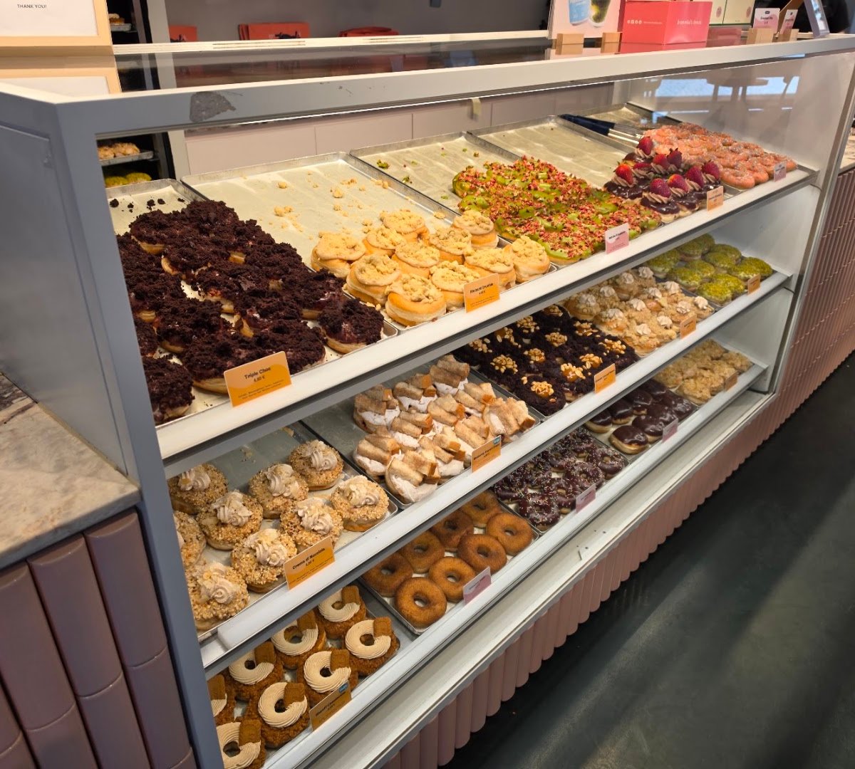 Brammibal's Donuts specialty coffee shop in Berlin - photo 4
