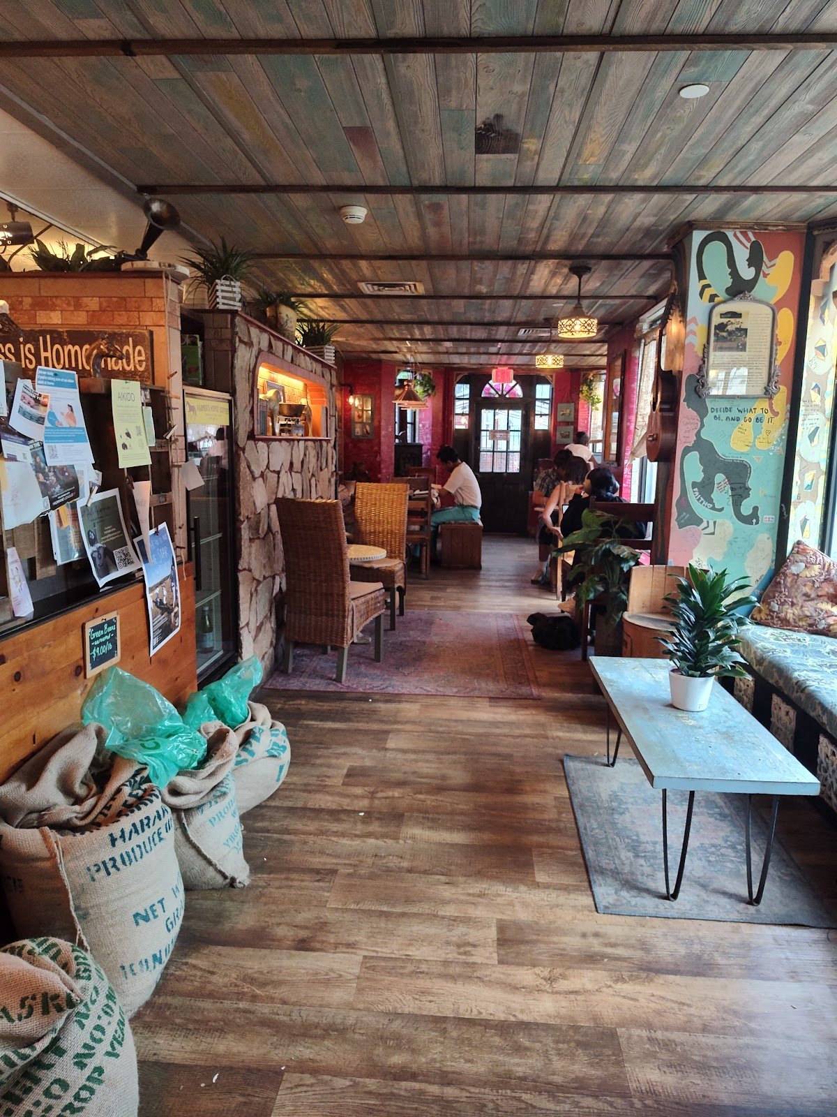 Farmers Horse Coffee specialty coffee shop in Boston - photo 3