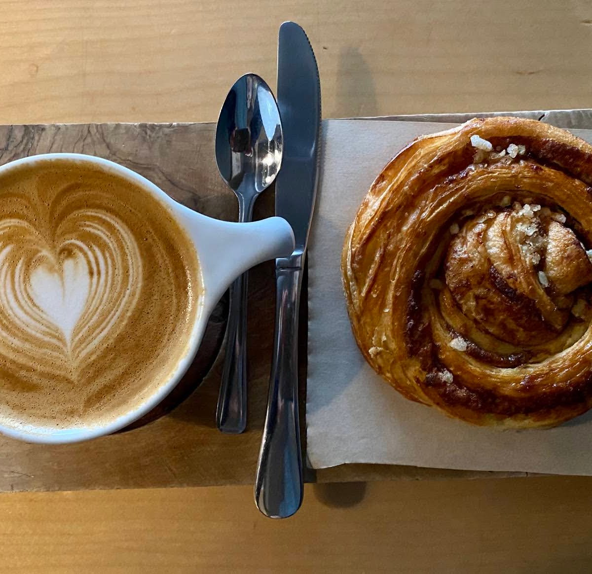 Beanberry Coffee Company specialty coffee shop in London - photo 12