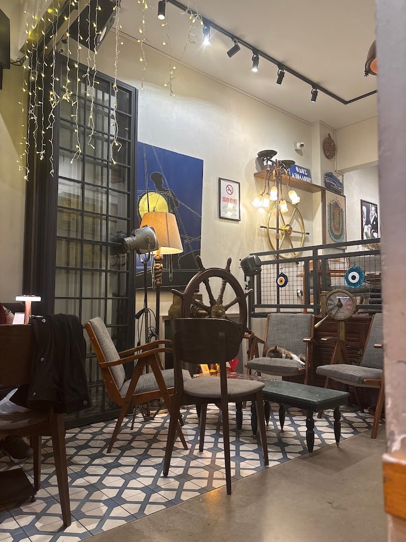 Mars Espresso & Cafe specialty coffee shop in Istanbul - photo 9