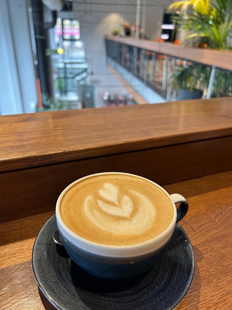 Kastner Kommunity specialty coffee shop in Budapest - photo 5